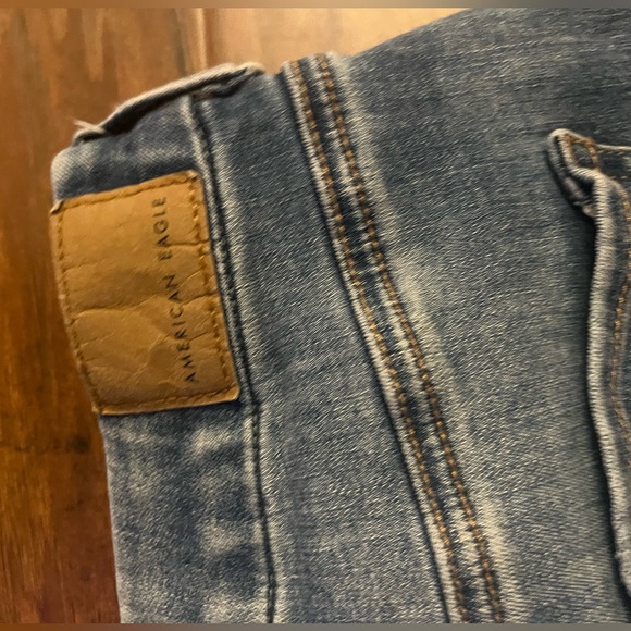 American Eagle NE(X)T Level Stretch Ripped Jeans! - Picture 3 of 5